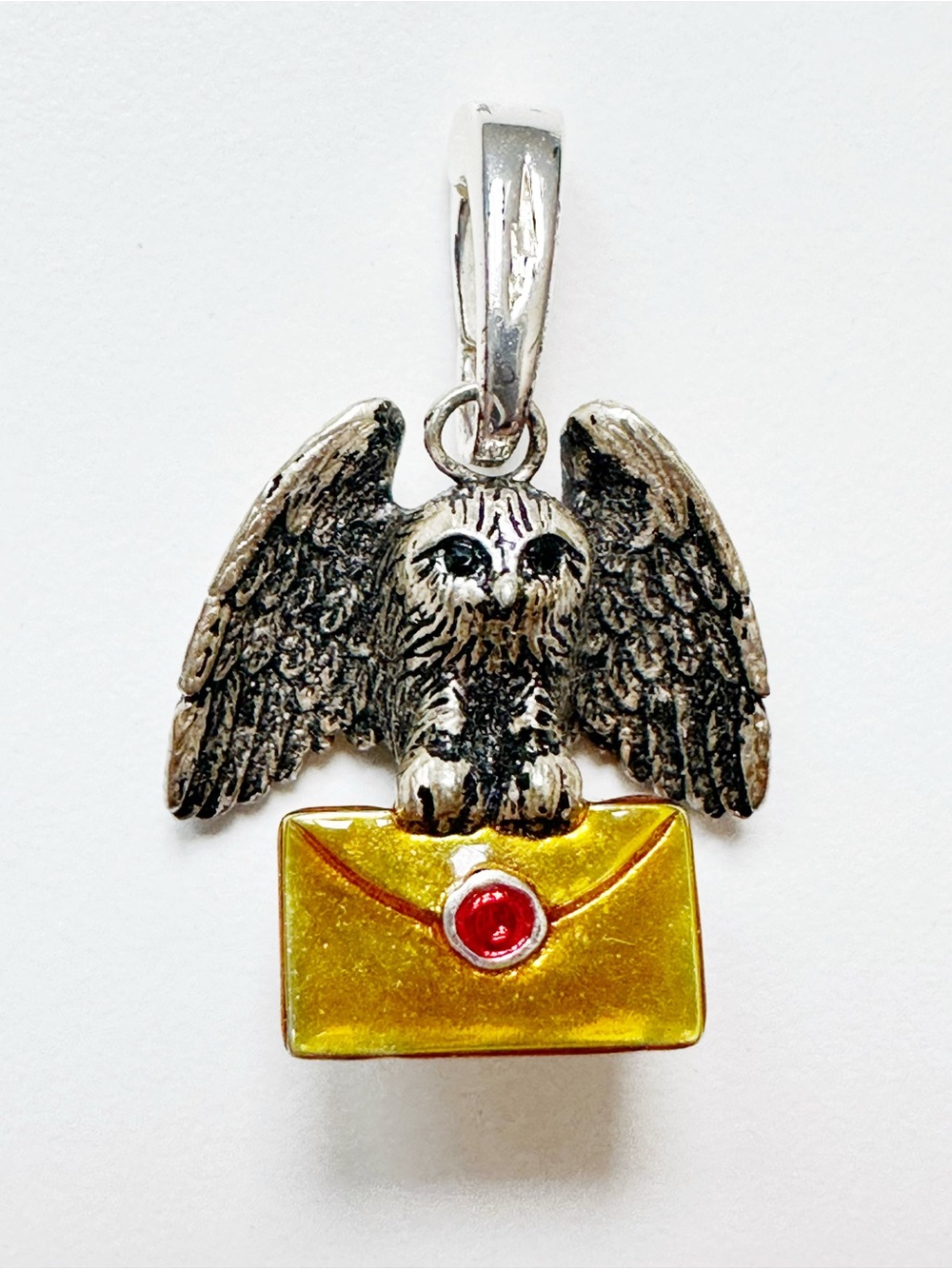 The noble collection Messenger Owl Pendant, Lumos, Harry Potter Pendant